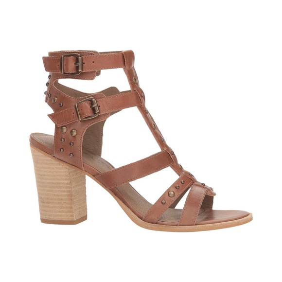 Matisse Cadence Saddle Leather T-Strap Heel Sandal - Picture 2 of 11